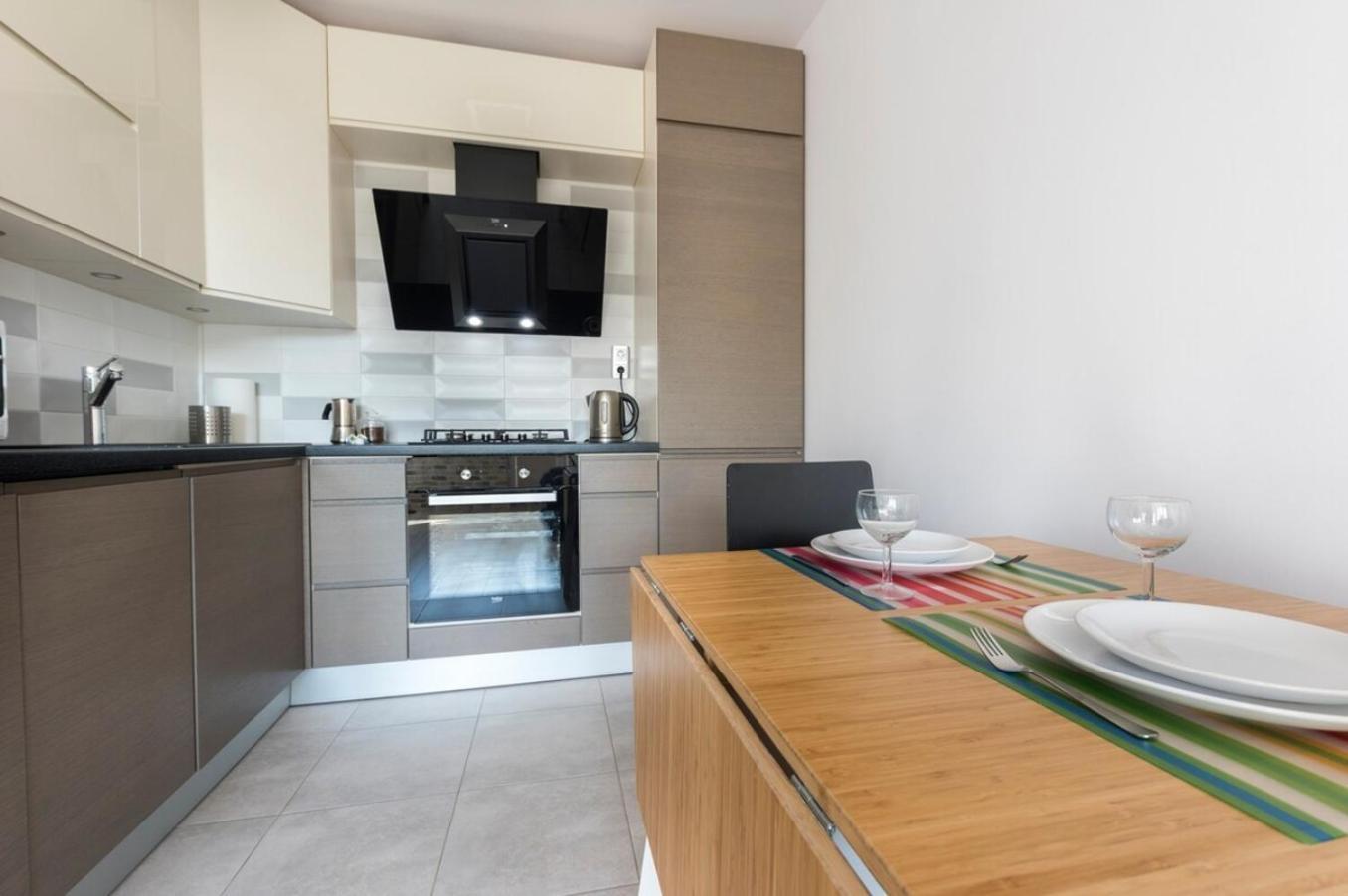 Avocado Apartment 2 Rooms In The City Center Varsó Kültér fotó